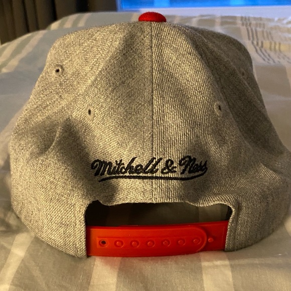 Houston Rockets SnapBack, Mitchell and Ness - Picture 3 of 3